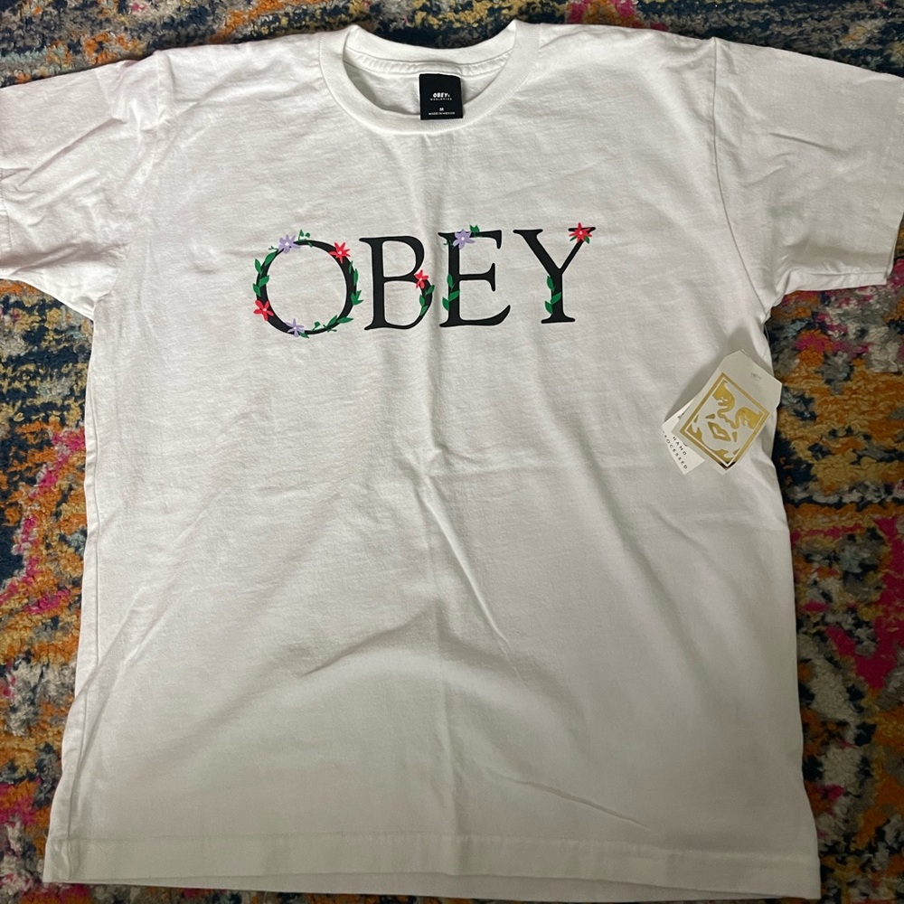 Obey T-shirt Sz med